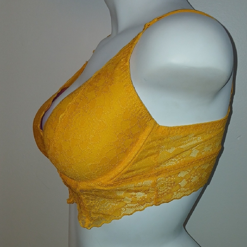 PINK‎ Victoria's Secret Sexy Feminine Bright Lace Bralette and Thong Panty Set - Picture 6 of 16